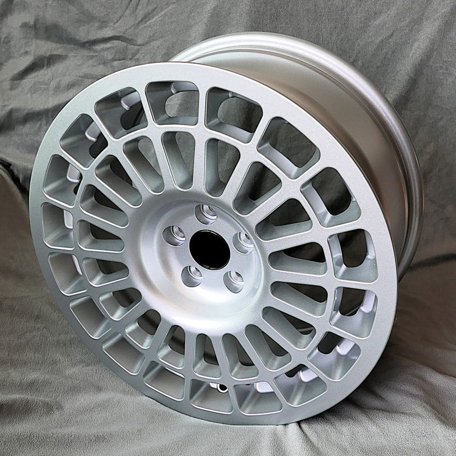 Maxilite Lancia Delta HF Integrale Style 17x8" 5x98 PCD ET+25 Silver Alloy Wheel