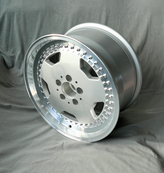 Maxilite Aero 3 Style 17x8.5” 5x112 PCD ET+13 Silver/D-Cut Alloy Wheel