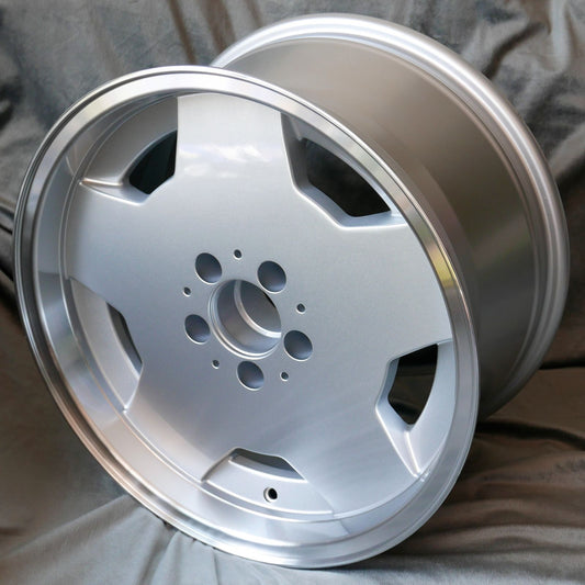 Maxilite Aero Style 17x9” 5x112 PCD ET+12 Silver/D-Cut Alloy Wheel