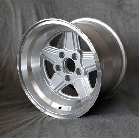 Maxilite Penta 15x10" 5x112 PCD ET-7 Silver/D-Cut Mercedes Alloy Wheel