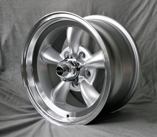 Maxilite Torque Thrust AR Style 15x8” 5x114.3 PCD ET+0 Silver/D-Cut Alloy Wheel