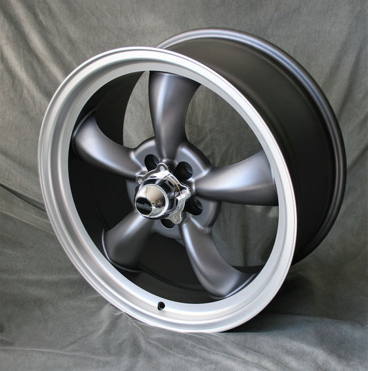 Maxilite Torque Thrust AR Style 19x9” 5x114.3 PCD ET+35 Grey/D-Cut Alloy Wheel