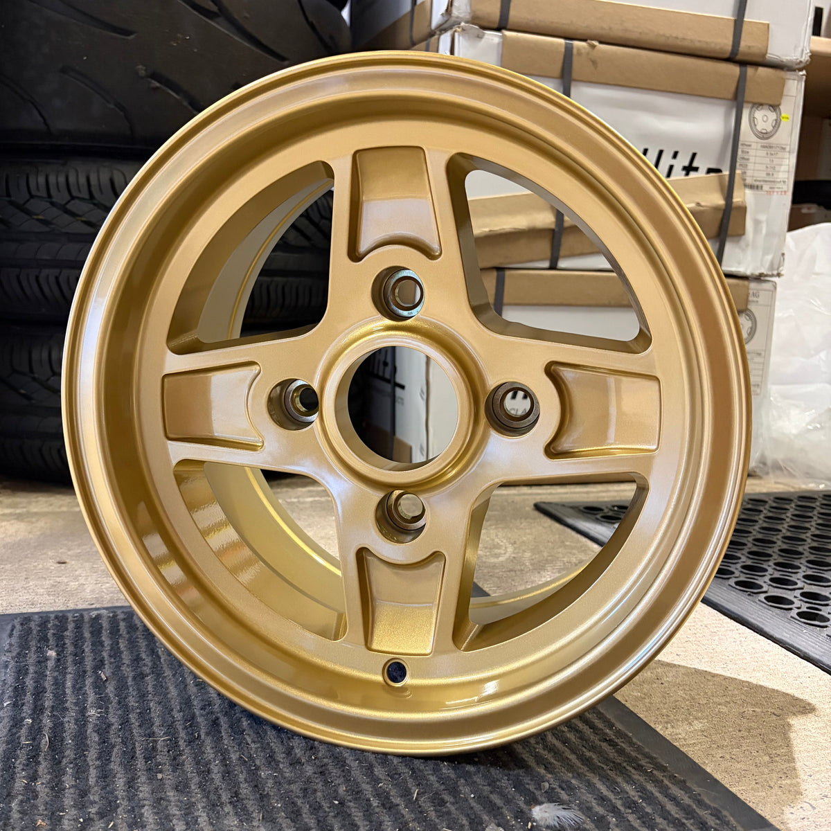 Maxilite Campagnolo Stellone 13x7” 4x130 PCD ET+10 Gold Alloy Wheel