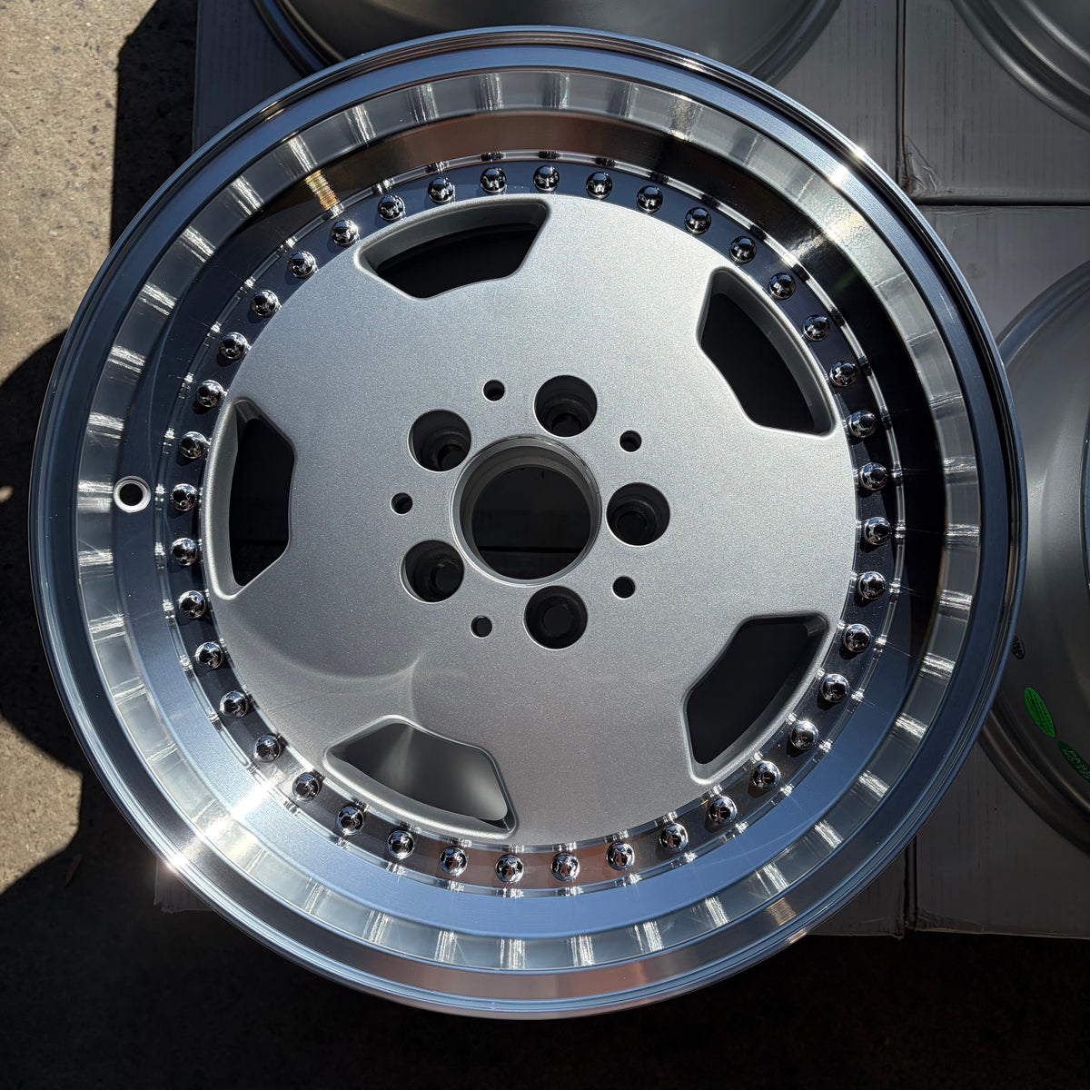 Maxilite Aero 3 OZ Style 17x8.5" 5x112 PCD *SALE* SET OF 4X WHEELS