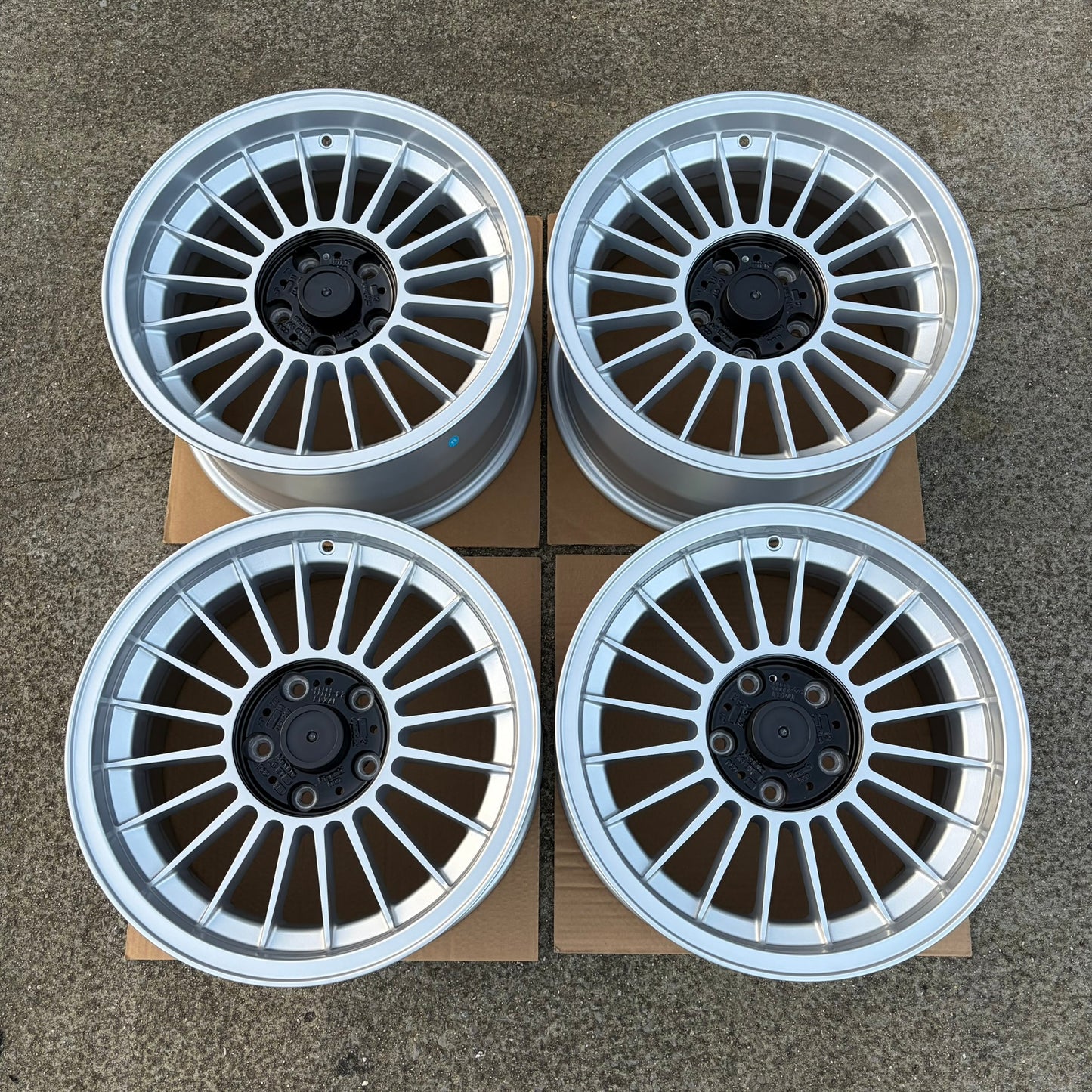 Maxilite Alpina Style 17” 5x120 PCD 8J/9J Staggered Wheels *Clearance*