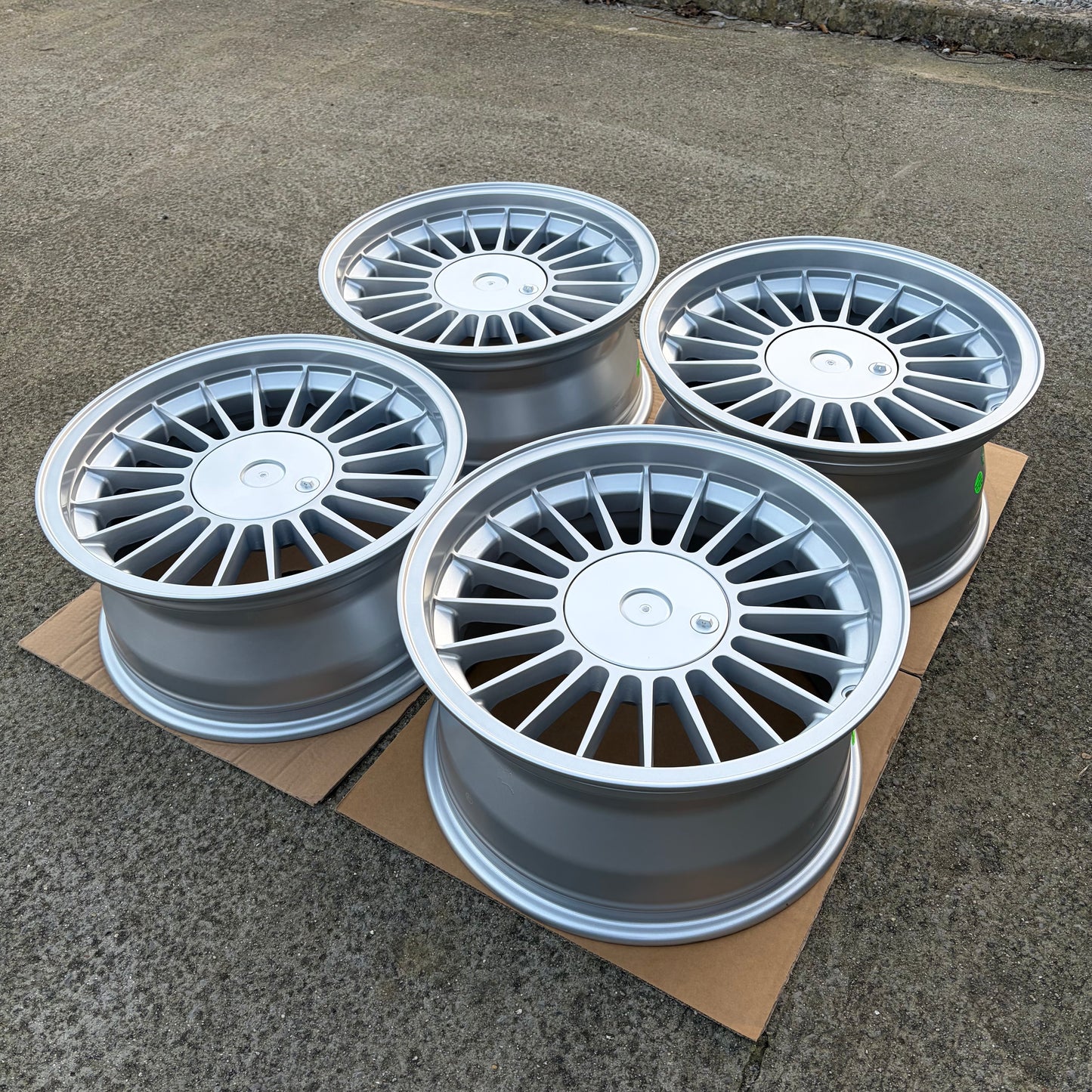 Maxilite Alpina Style 17” 5x120 PCD 8J/9J Staggered Wheels *Clearance*