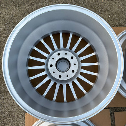 Maxilite Alpina Style 17” 5x120 PCD 8J/9J Staggered Wheels *Clearance*