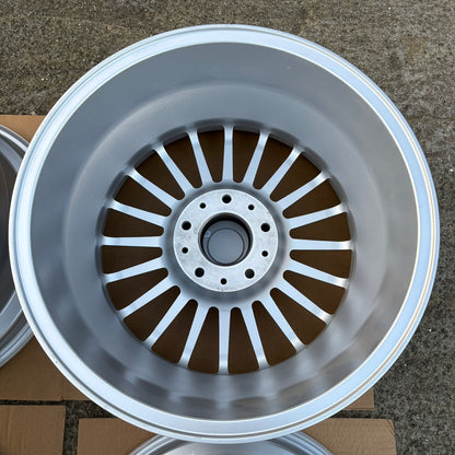 Maxilite Alpina Style 17” 5x120 PCD 8J/9J Staggered Wheels *Clearance*