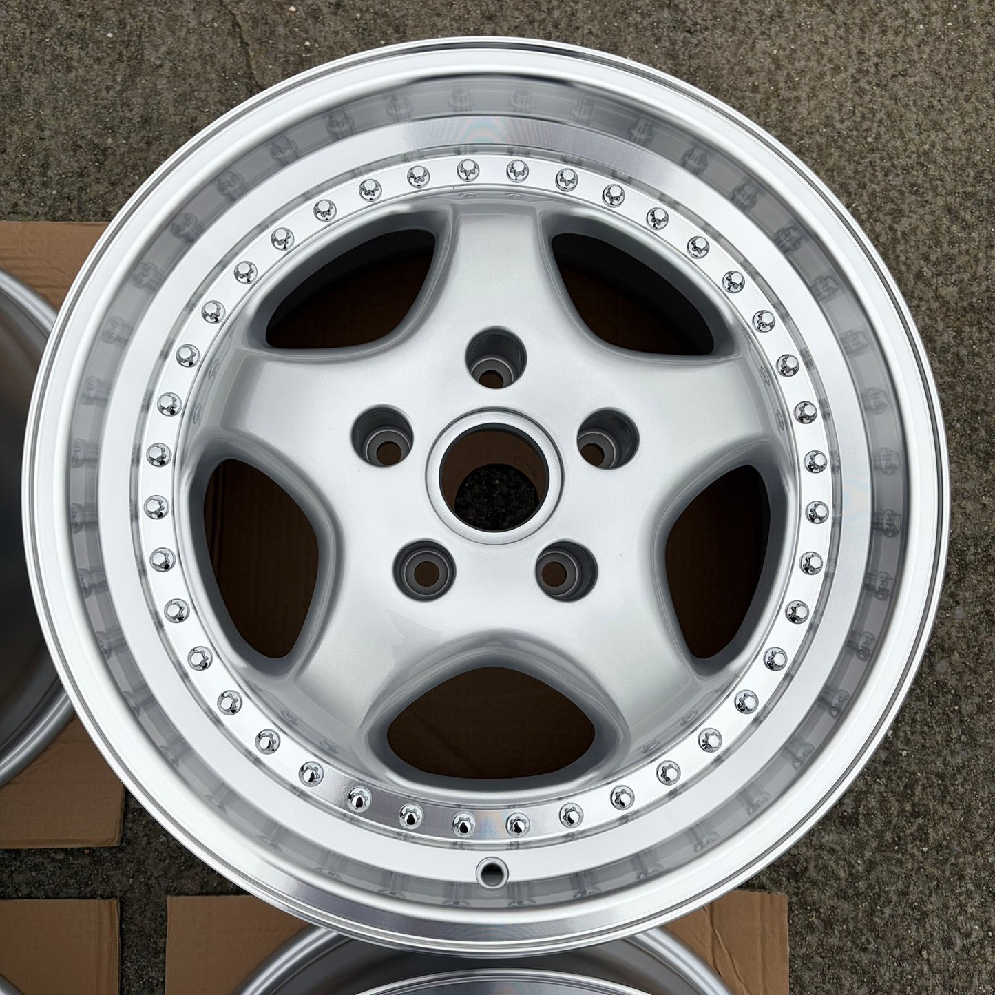 Maxilite CUP KT2 Style 18” 5x130 PCD 8J/10J Staggered Wheels *Clearance*