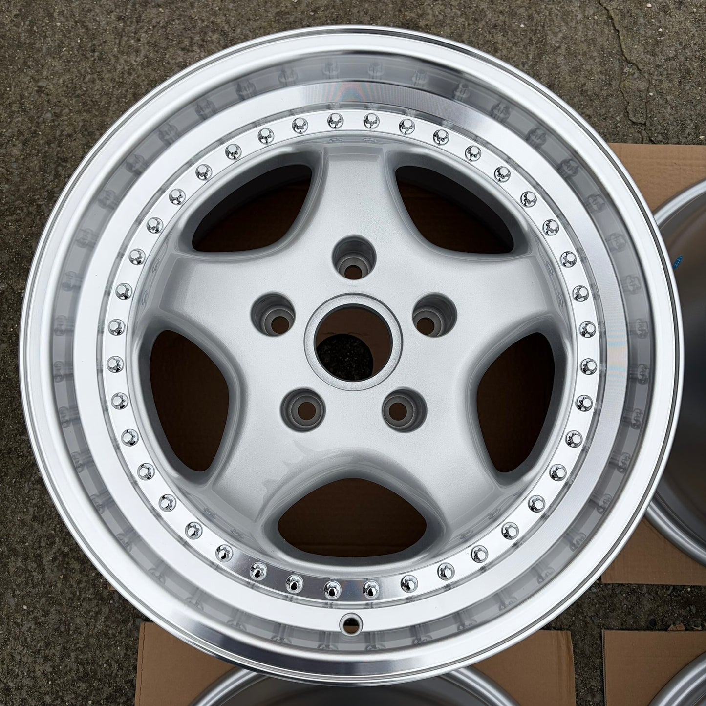 Maxilite CUP KT2 Style 18” 5x130 PCD 8J/10J Staggered Wheels *Clearance*