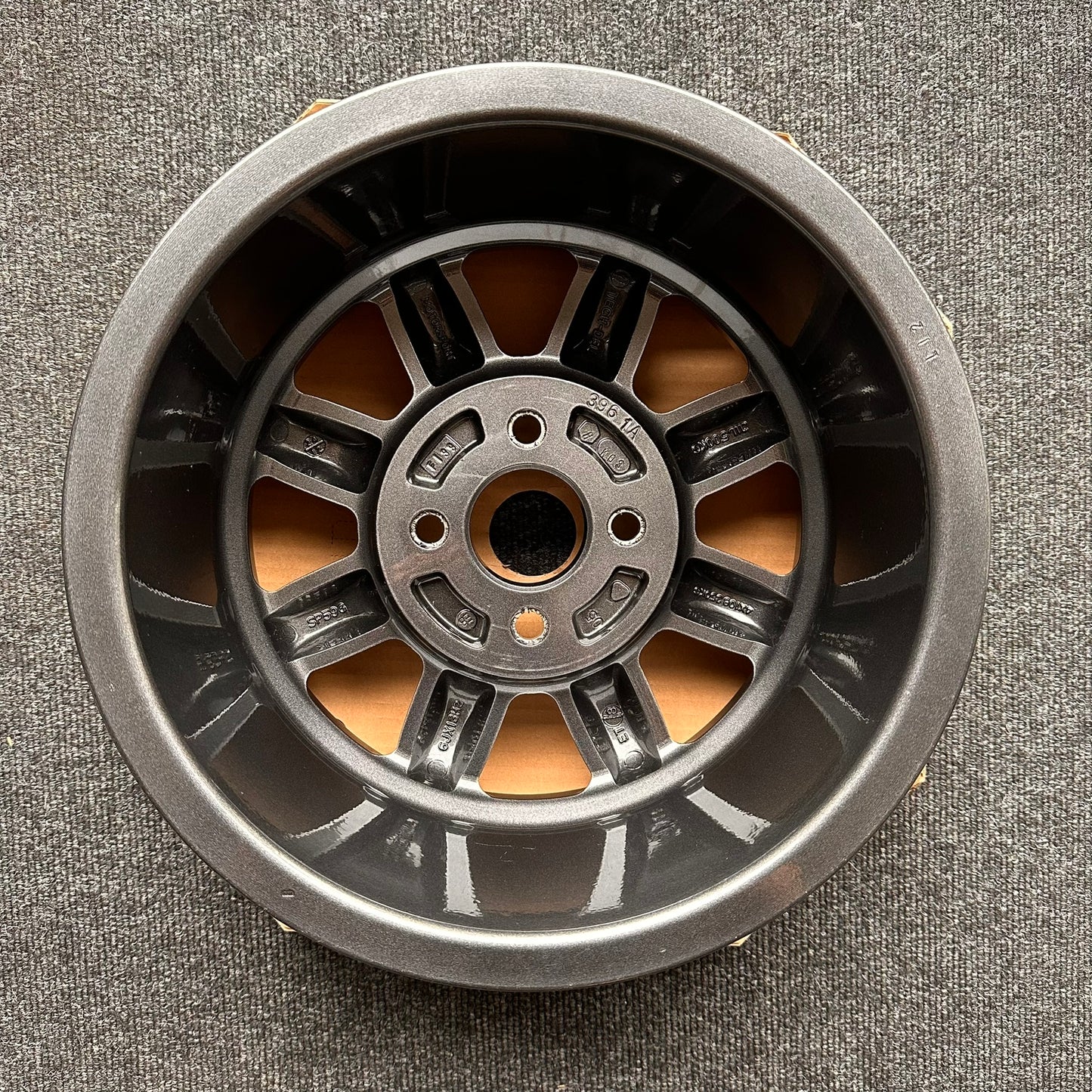 EX-DISPLAY SET Minilite UK 13x6” 4x98 PCD ET+20 / +15 GRY/DCUT Wheels