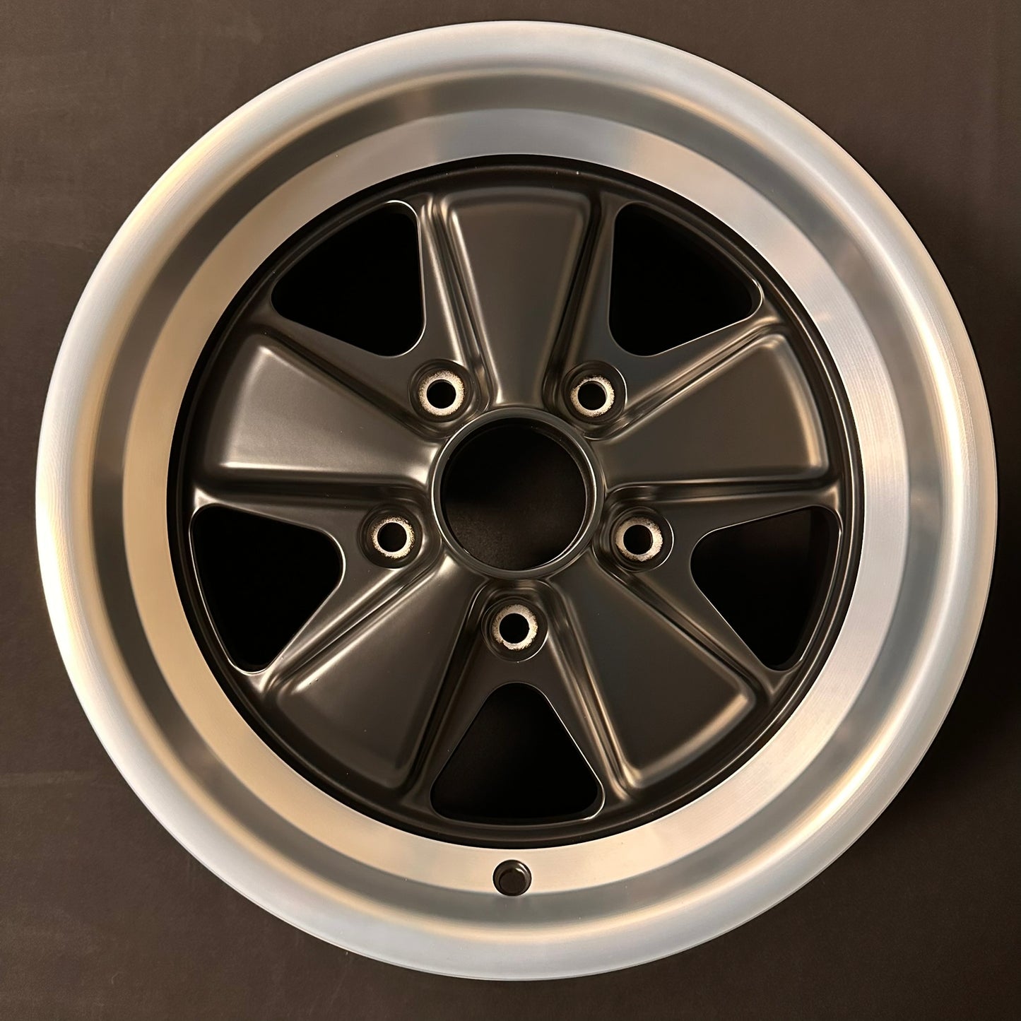 EX-DISPLAY SET Porsche Fuchs Classic Style New Alloy Wheels 15x7J & 8J 5x130 PCD