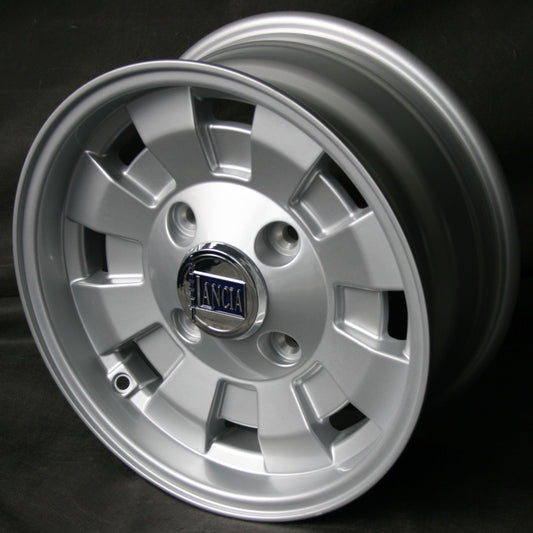 Maxilite Cromodora CD28 14x6” 4x130 PCD ET+22.5 Silver Alloy Wheel