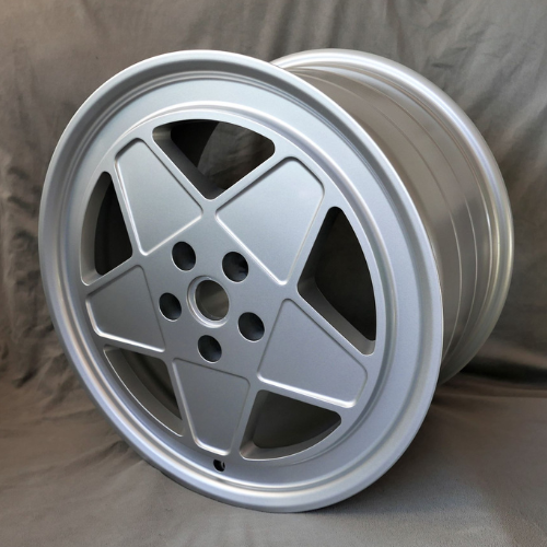 Maxilite Ferrari Testarossa Style 18x8.5" 5x108 PCD ET+26 Silver Alloy Wheel