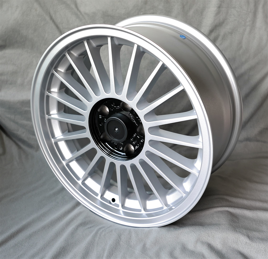 Maxilite Alpina Style 18x8” 5x120 PCD ET+15 Silver BMW E39 Wheel